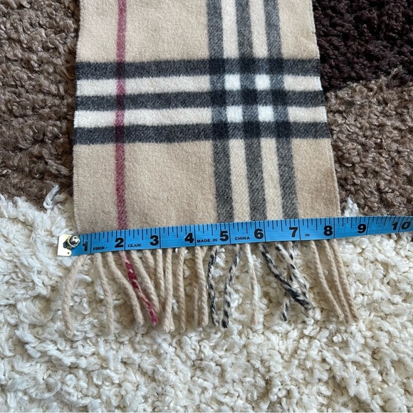 Burberry Cashmere/Wool Classic Check Scarf - Picture 6 of 8